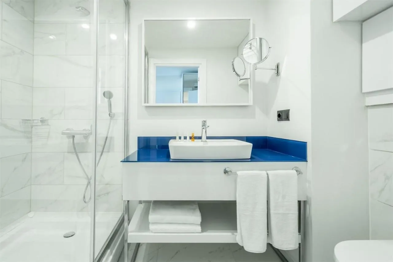 Orbi City Sea View Aparthotel Batumi 5*,
