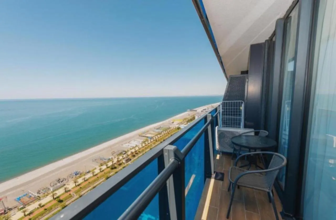Orbi City Sea View Aparthotel Batumi 5*,